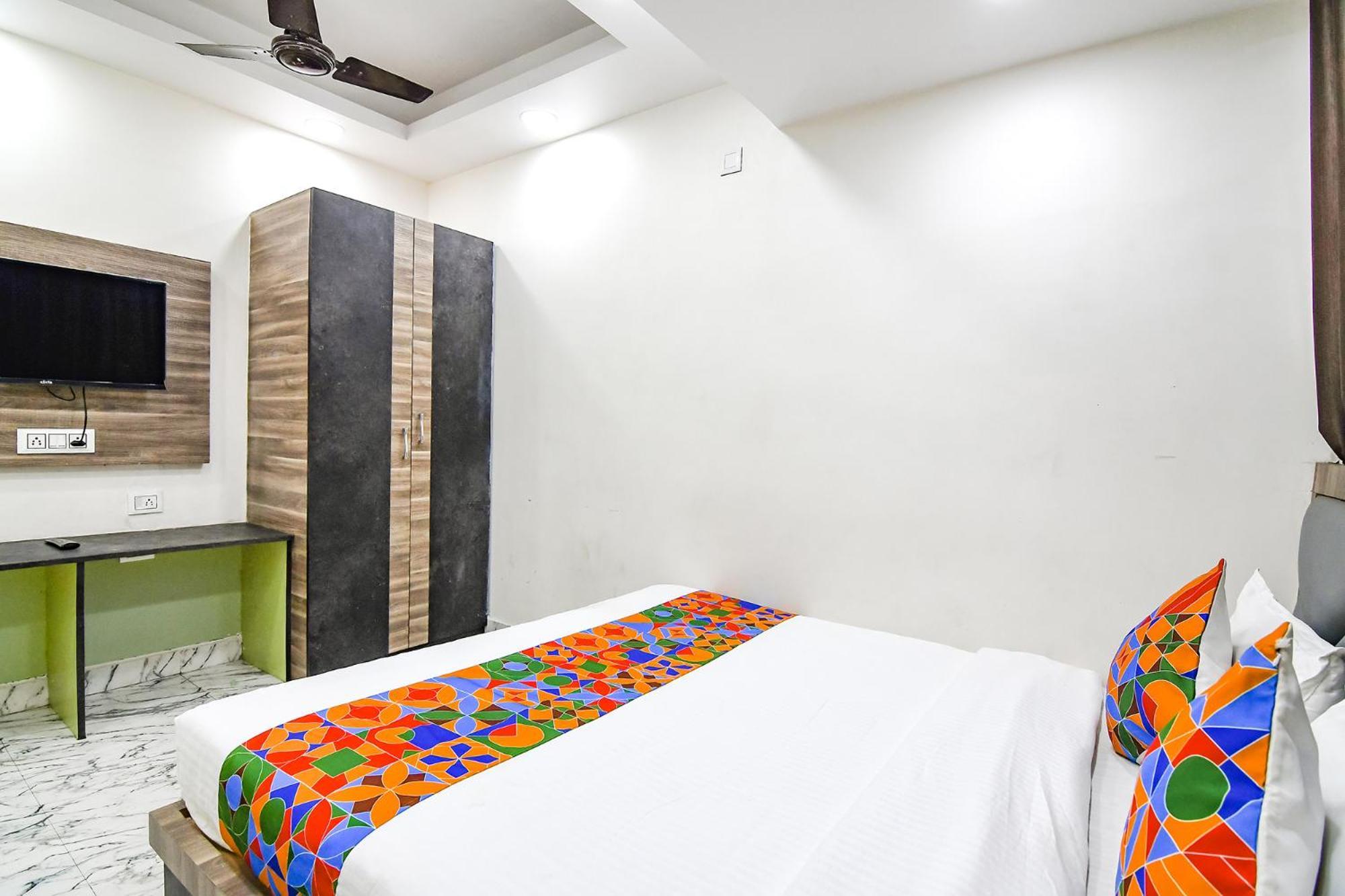 Fabexpress Sr Royale - Nr Sealdah Station Hotel Kalkutta Kültér fotó